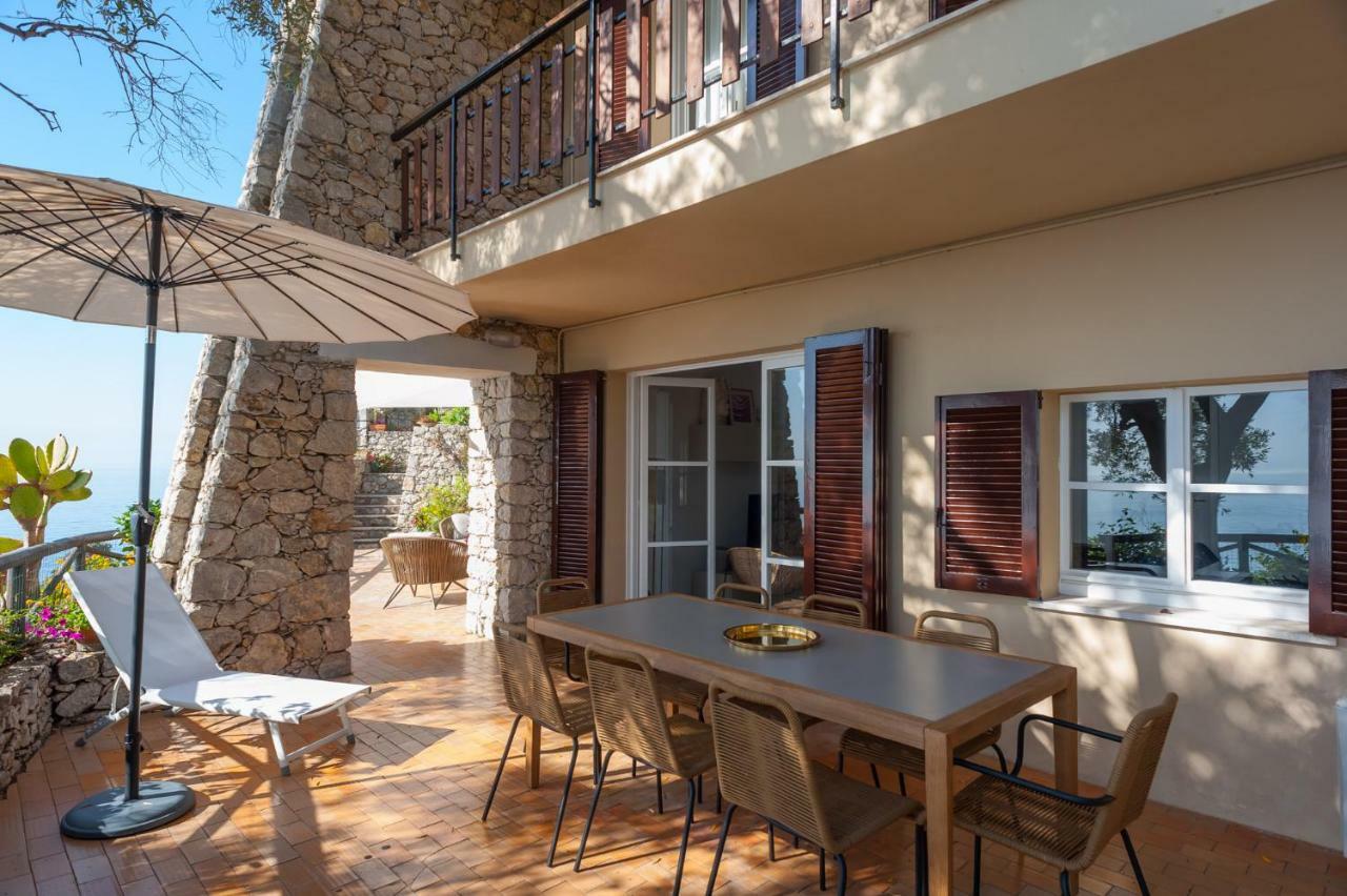 Casa Trevelyan Isola Bella Apartment ตาออร์มินา ภายนอก รูปภาพ